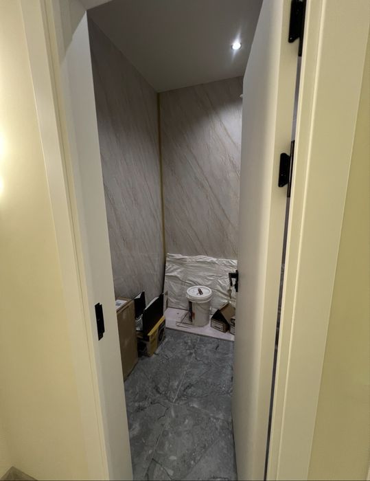 Продаётся 2-комнатная в центре города | Госпитальный рынок