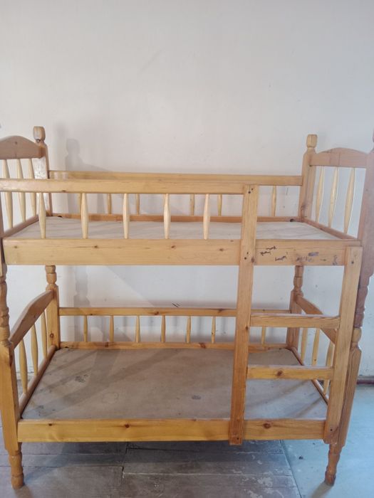 Икки каватли болалар кровати