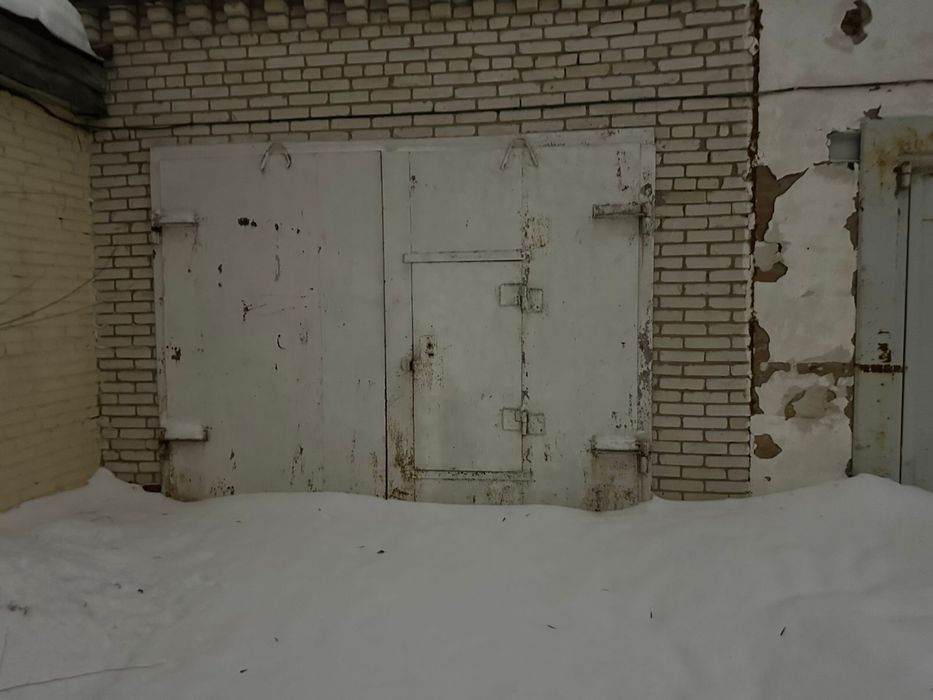 Сдам в аренду просторный гараж