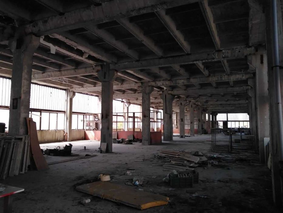 Продава се Промишлена сграда в Пловдив, Индустриална зона - Юг - 4337 кв.м за 577 €/кв.м - Снимка #2