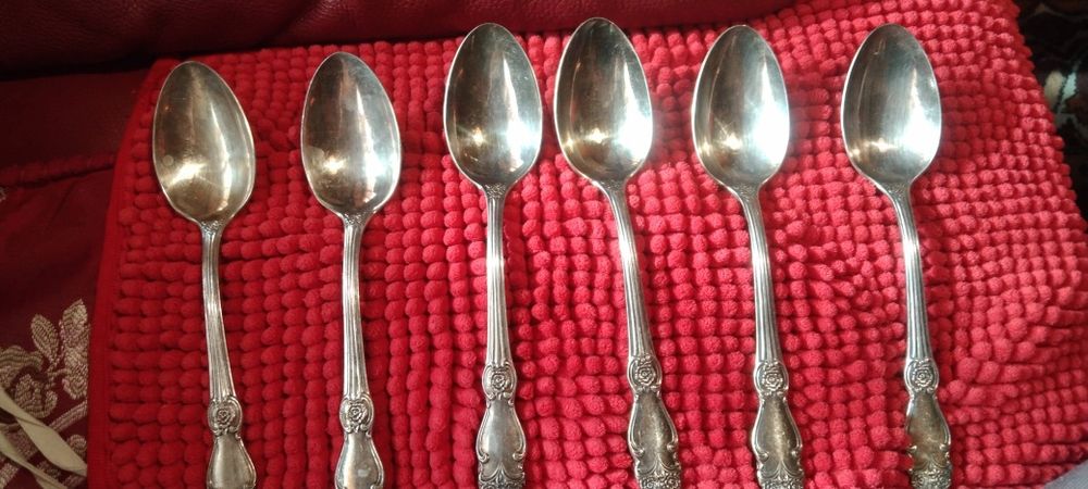 Столовый набор . Набор мельхиоровый