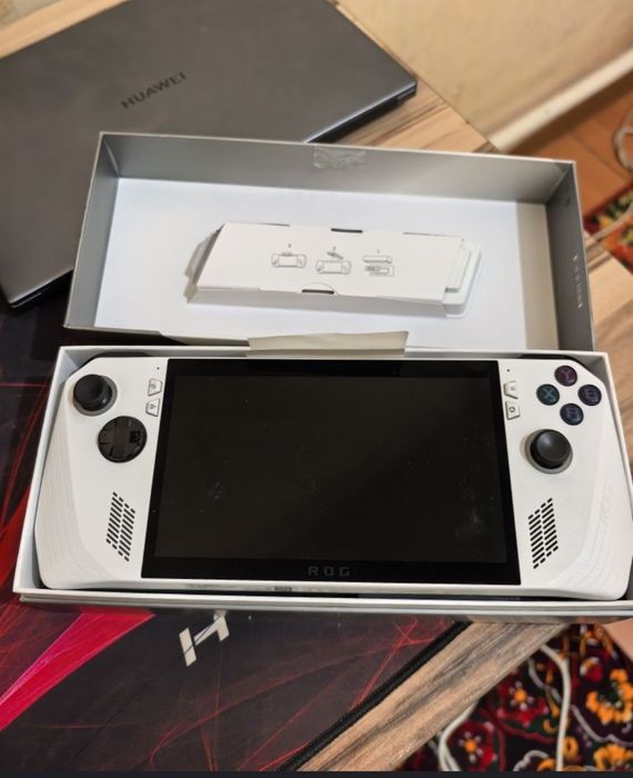 Asus Rog Ally Z1  новая