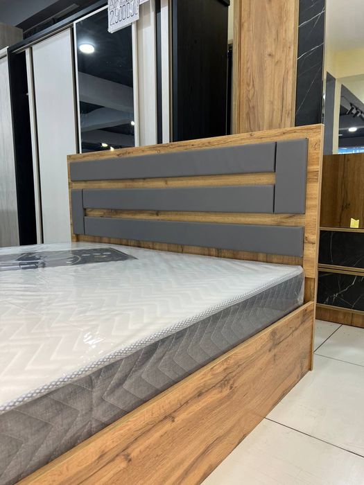 Двухспальная кровать Хай-тек от производителя.