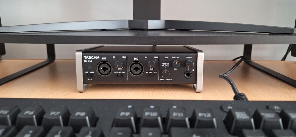 Interfață audio profesionala Tascam US2X2