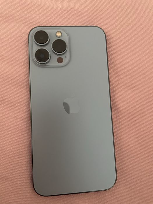 Продам айфон 13 про макс