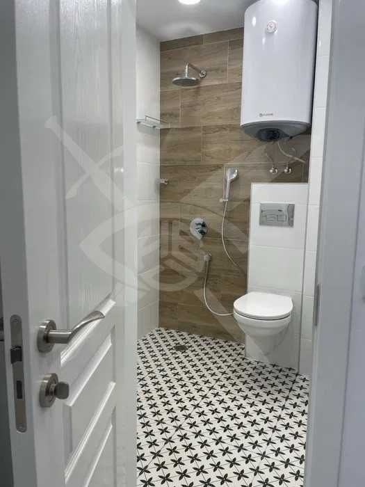 Дава се под наем Двустаен апартамент в к.к. Св.Св. Константин и Елена - 62 кв.м за 500 € - Снимка #5