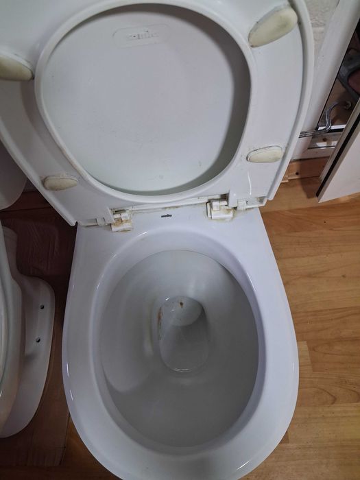 Продам Унитаз рабочий