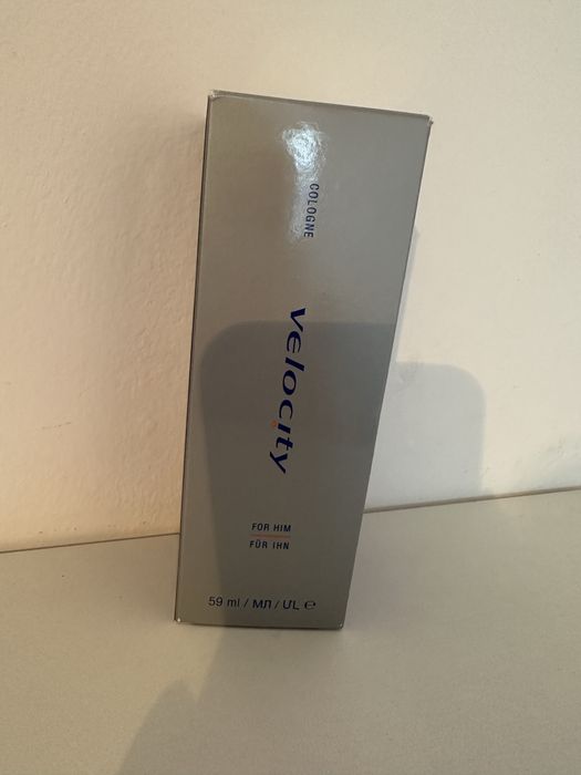 Продам новый парфюм от Mary Kay velocity ………………………………………………………………………..