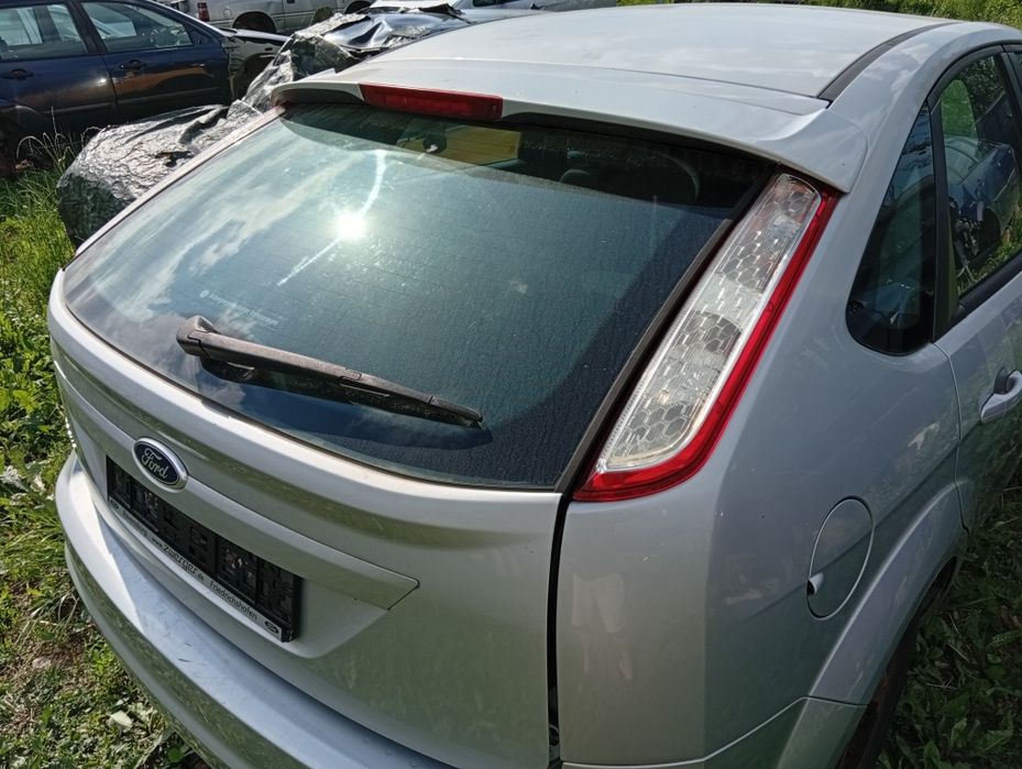 Dezmembrez Ford focus 2 facelift Anul2009 1.6 16V