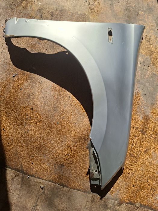 Крыло переднее правое Гранта 1