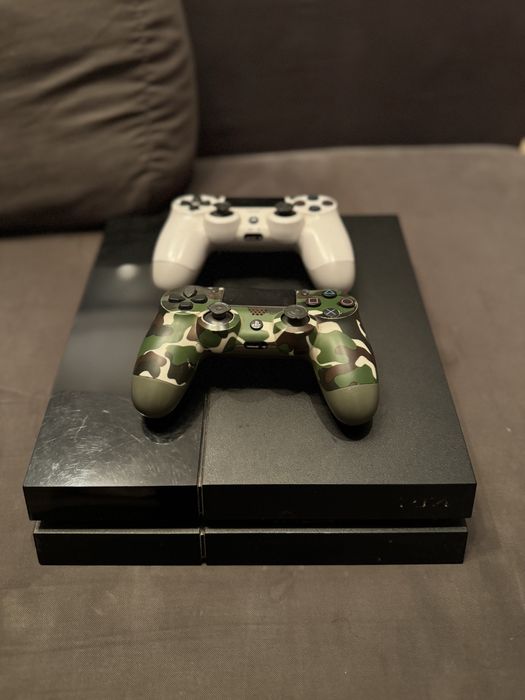 Vand playstation 4 slim 500 GB