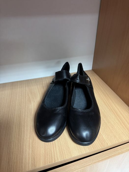 Дамски обувки от телешка кожа 40-ти номер