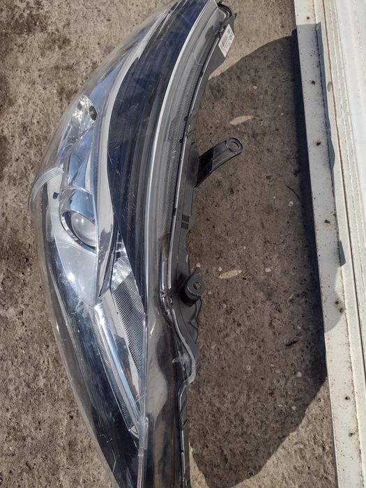 Десен Фар за Тойота Версo Toyota Verso 13-16