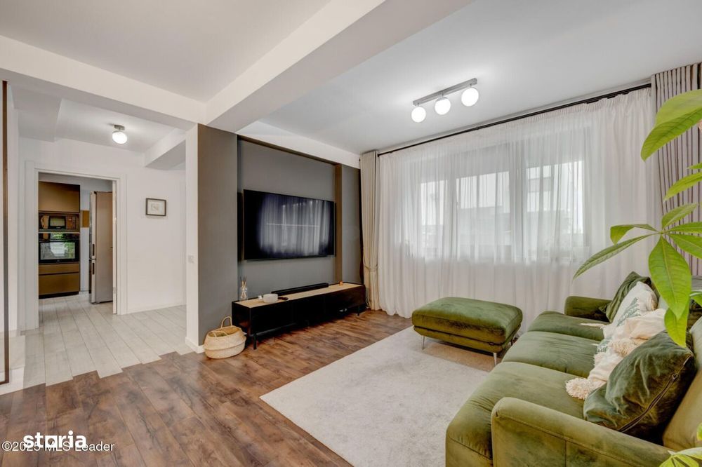 Casă modernă 4 camere,141m, living generos, curte verde, Tunari