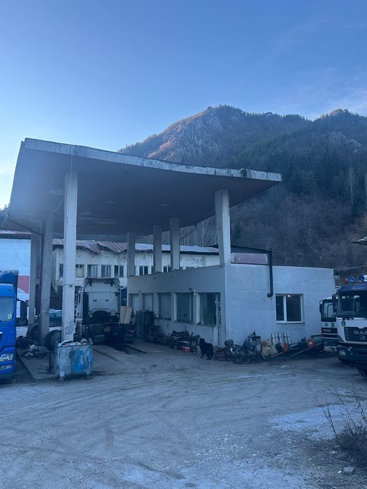 Продава супер база