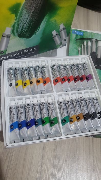 Маслени, акварелни бои. Пана за рисуване