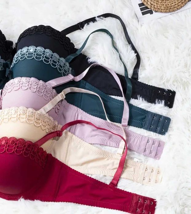 Удобни и меки сутиени с банели