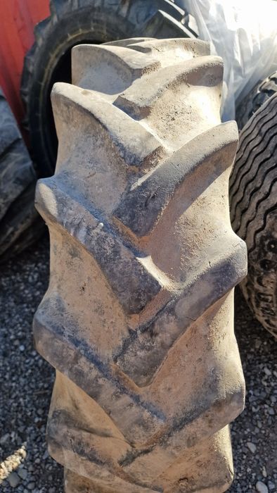 Anvelopă AGRICOLĂ 11.2-24 marca BKT