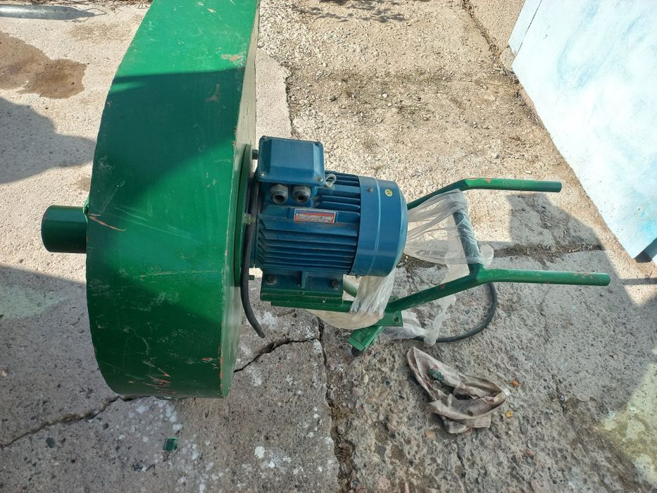 Драбилка зернодробилка