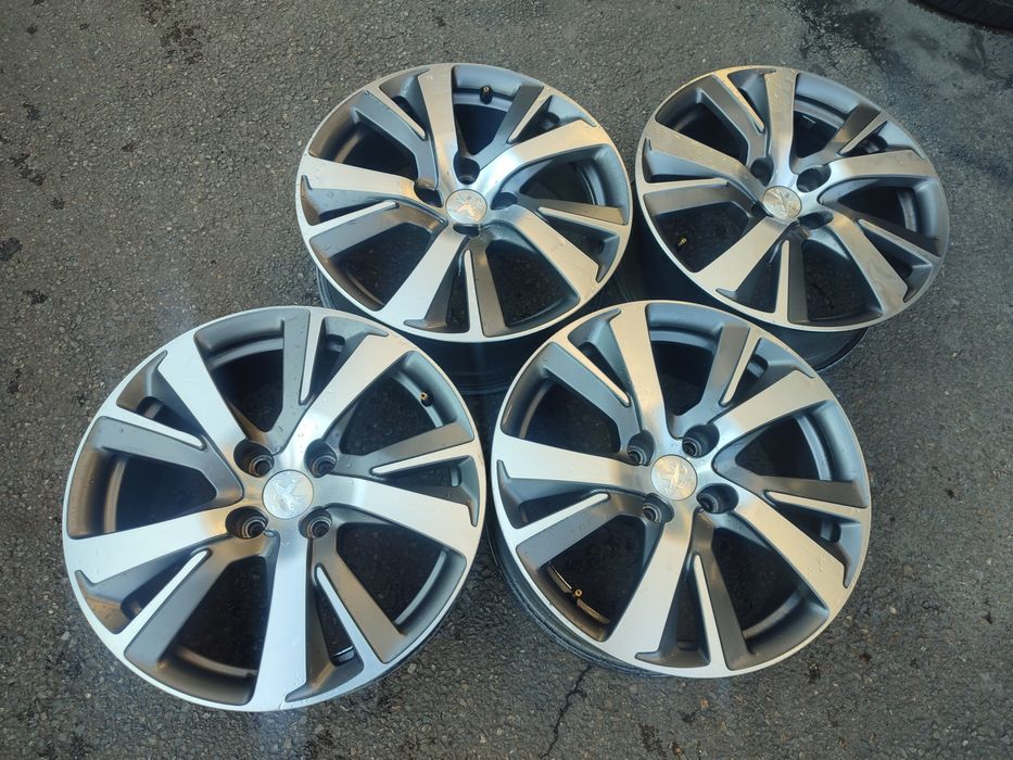 17" оригинални алуминиеви джанти за Peugeot/Citroen.
