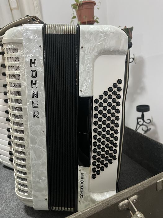 Acordeon Hohner Concerto 3 N stare foarte buna