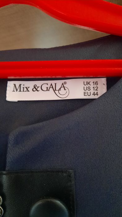 Продаётся платье