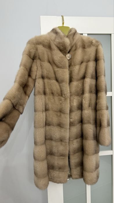 Норковая шуба бежевая