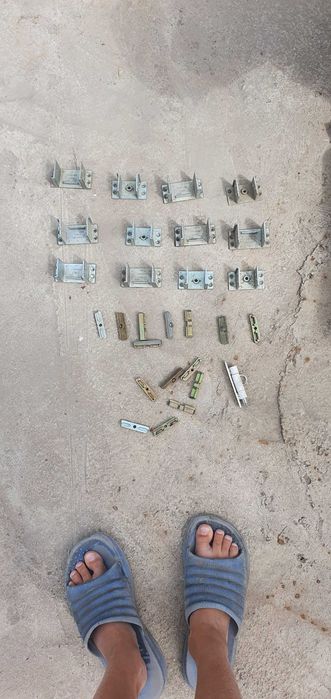 Комплектующие фурнитура для пластиковых рам импосты