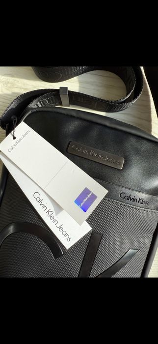 чантичка/месинджър Calvin Klein Jeans