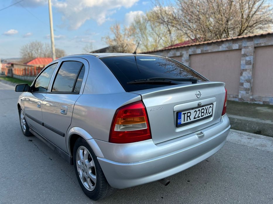 Vând sau schimb Opel astra g 1.6 benzina
