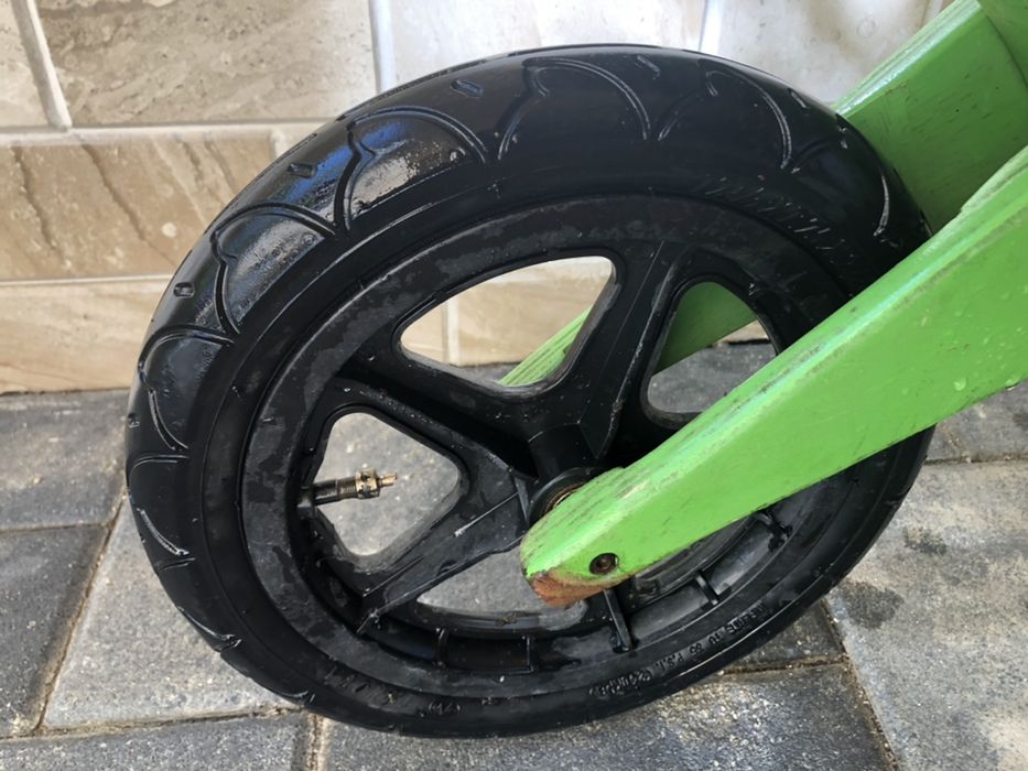 Bicicleta  fara pedale din lemn