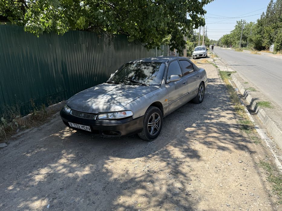 Продам машину mazda cronos 1993