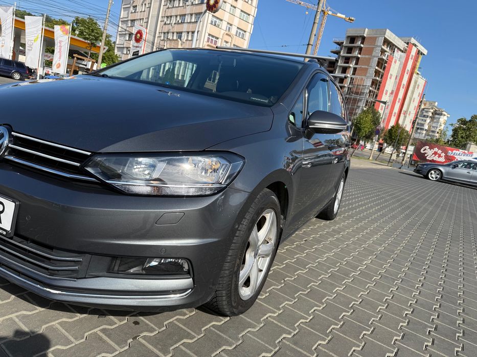 VOLKSWAGEN Touran 2018 — imagine 5