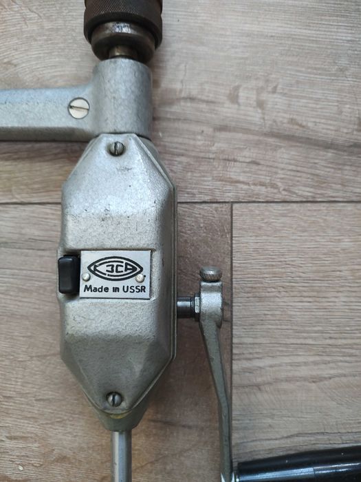 Ръчна дрелка съветска с 2 скорости