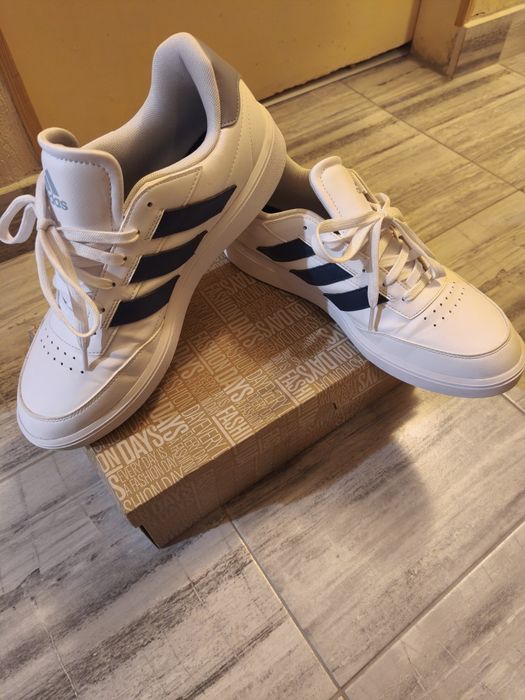 Маратонки Адидас