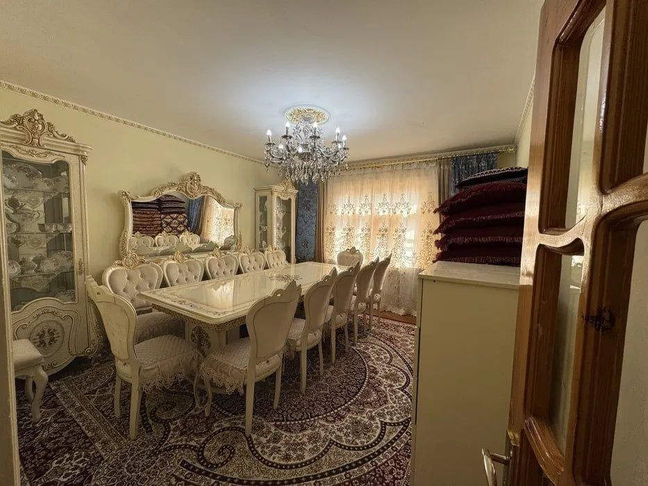 4⁵/9/9. Квартира 105 м². Сергели, Строитель (Quruvchi). Метро - 800 м