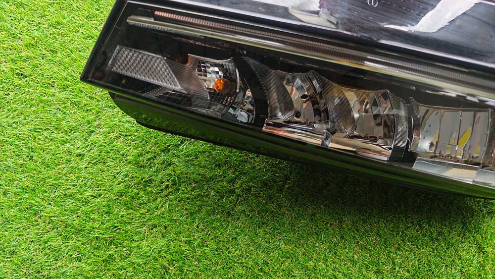 Фар за Skoda Octavia 4 Full LED / Шкода Октавия 4