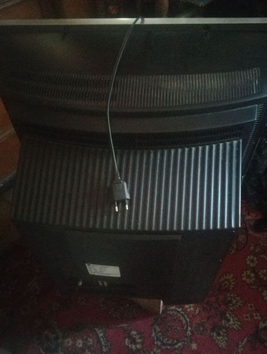 Продам телевизор LG