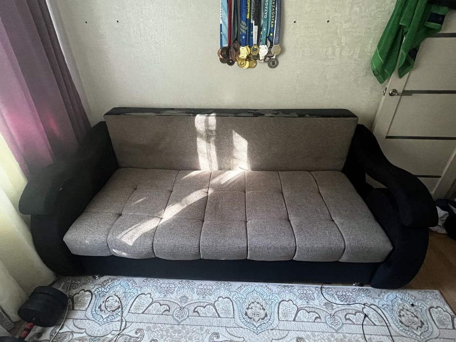 Продам кресло с диваном