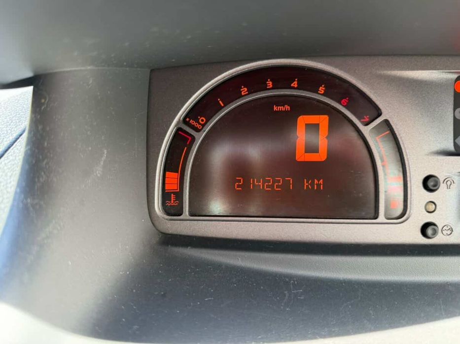 Рено  гранд модус 2008