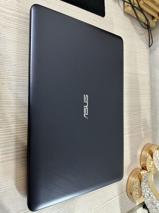 Ноутбук Asus X543UA