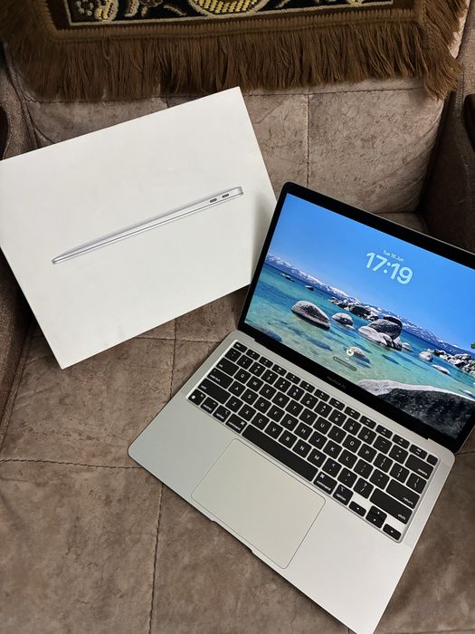 MacBook Air M1, 8/256