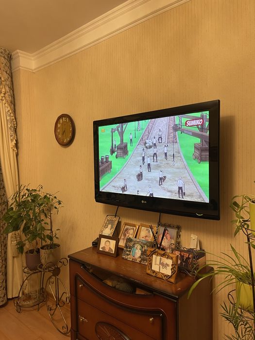 Телевизор LG диагональ 107