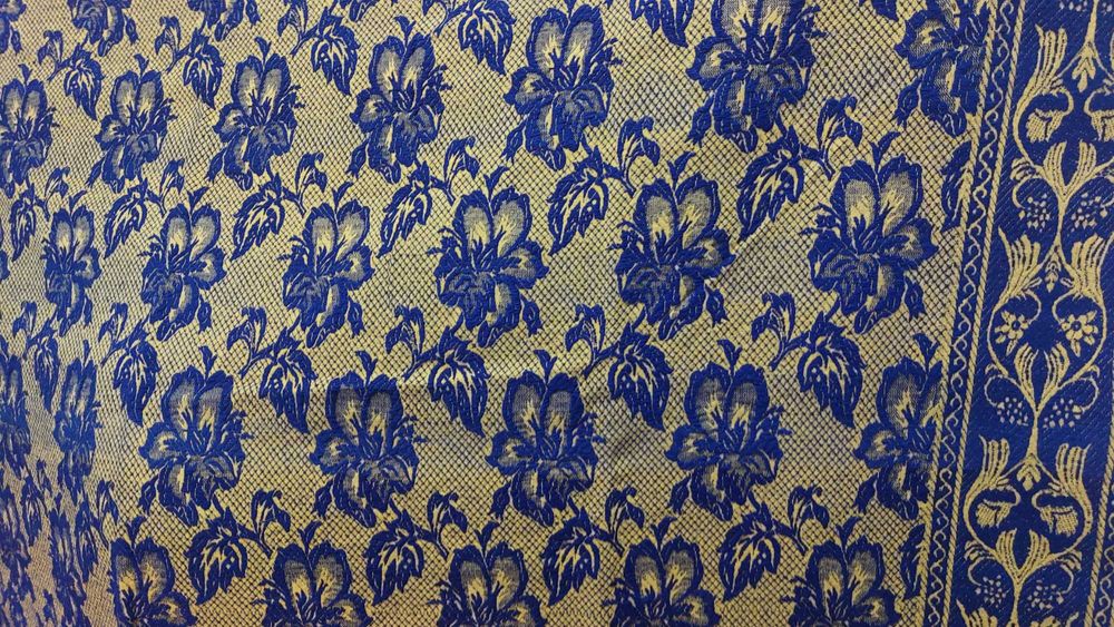 Двулицева флорална покривка за легло