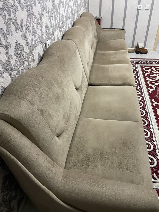Продам диван.