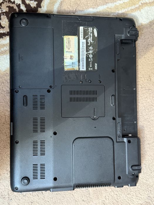 Laptop Samsung R505