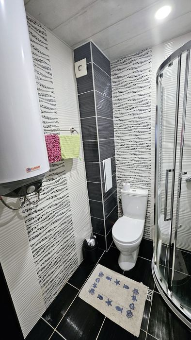 Продава се Тристаен апартамент в Варна, Цветен квартал - 93 кв.м за 2151 €/кв.м - Снимка #10