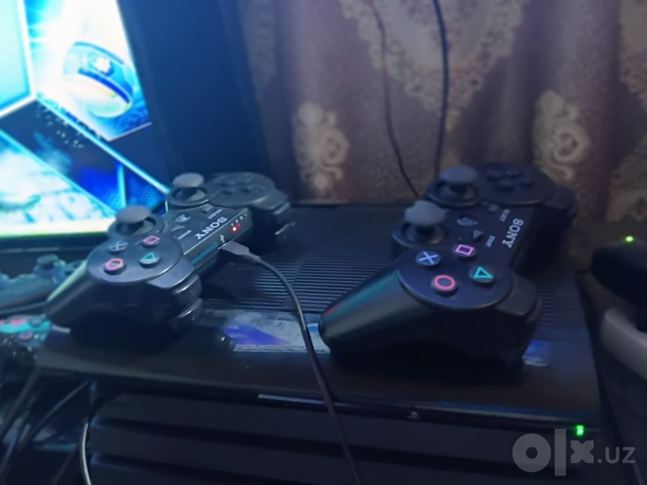 PS3 Super slim 23 o'yini bor 2 djostik bor  .