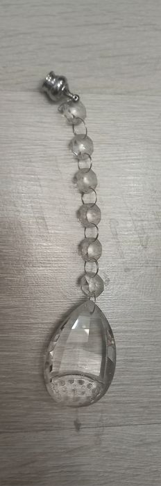 Стильная люстра в зал