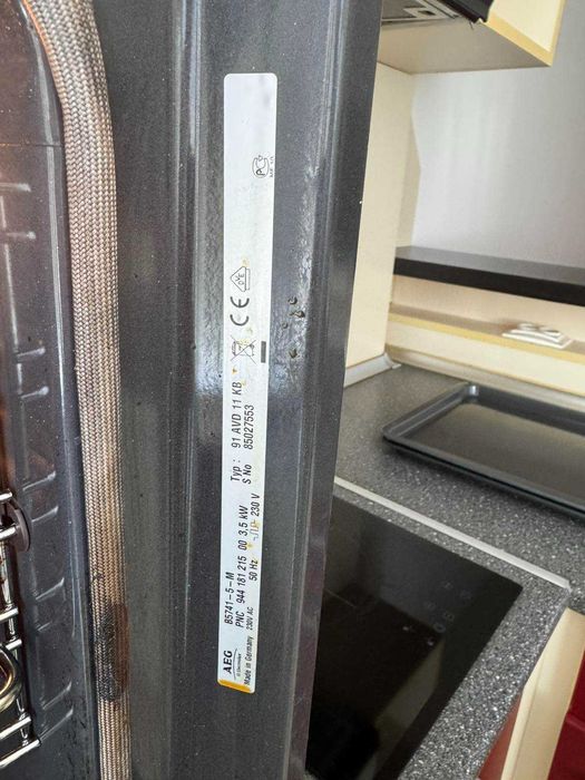 фурна за вграждане AEG